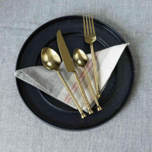 Cutlery set of 4 - Gold